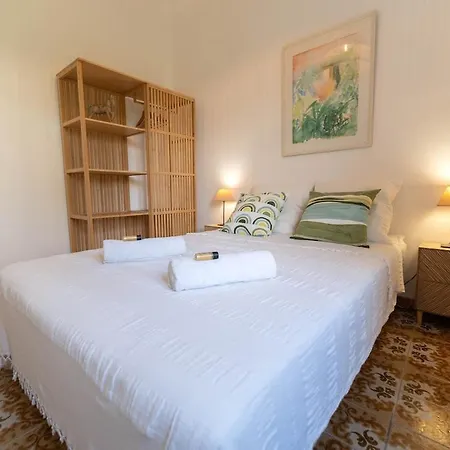 Vakantiehuis Jolie Maison Avec Jardin, A 500m De La Cagnes-sur-Mer