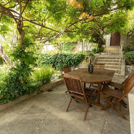 Vakantiehuis Jolie Maison Avec Jardin, A 500m De La *