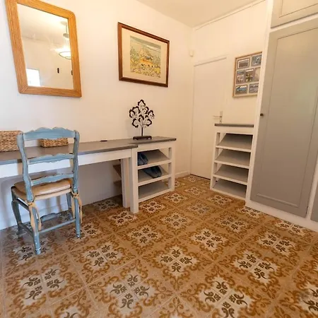 Jolie Maison Avec Jardin, A 500m De La Cagnes-sur-Mer