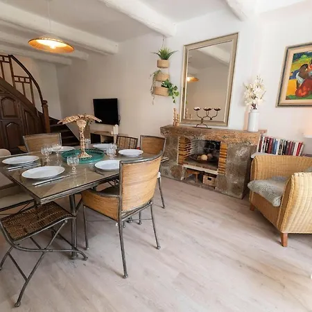 Jolie Maison Avec Jardin, à 500m De La Cagnes-sur-Mer