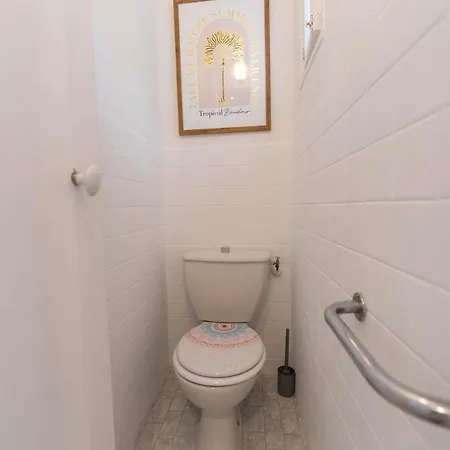 Jolie Maison Avec Jardin, A 500m De La Cagnes-sur-Mer