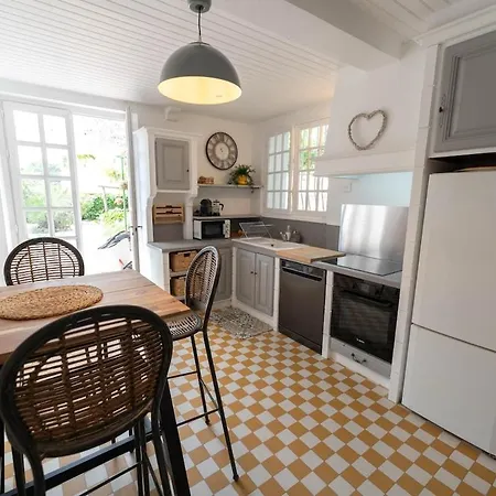 Jolie Maison Avec Jardin, A 500m De La 度假居 *