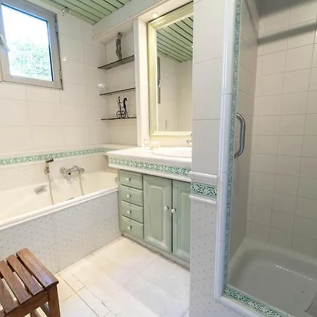 Jolie Maison Avec Jardin, A 500m De La Cagnes-sur-Mer